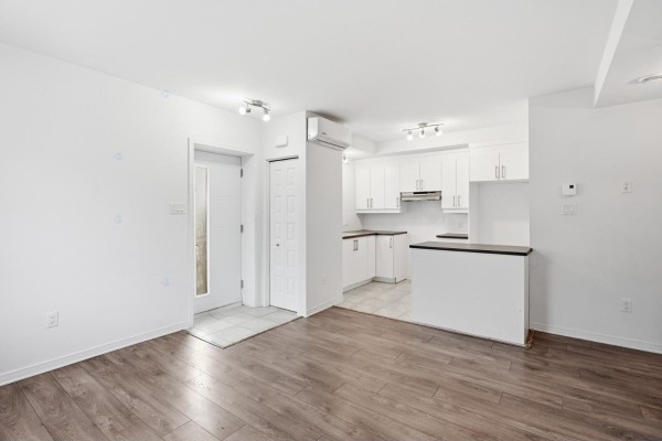 311 Rue De La Cité-jardin, #2, Gatineau, QC J8T0G4 Photo 5