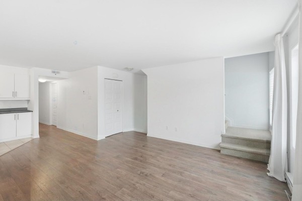 311 Rue De La Cité-jardin, #4, Gatineau, QC J8T0G4 Photo 3