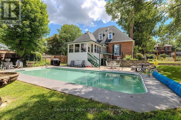 311 Supple Street, Pembroke, ON K8A3H3 Photo 4
