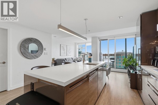 3110 777 Richards Street, Vancouver, BC V6B0M6 Photo 2
