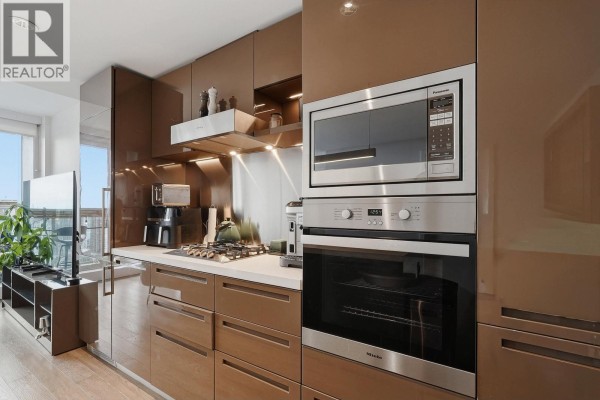 3110 777 Richards Street, Vancouver, BC V6B0M6 Photo 3