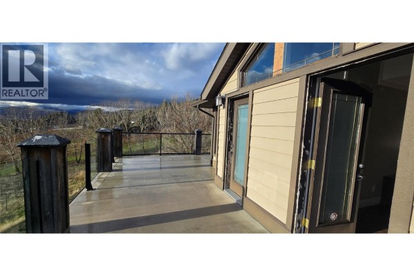 Great room - 3111 Agnew Road, Vernon, BC V1H1A1 Photo 4