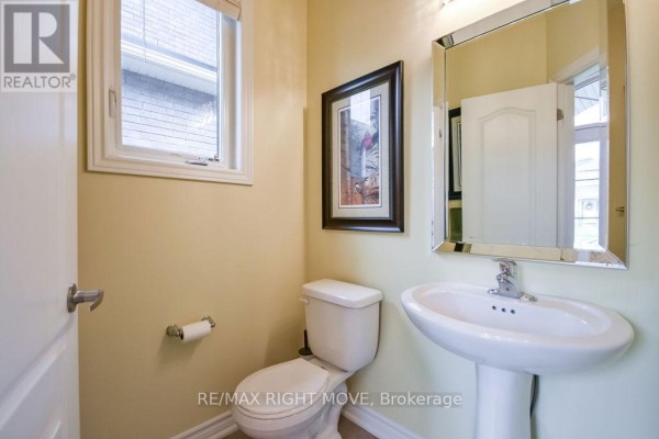 Bedroom 2 - 3111 Emperor Drive, Orillia, ON L3V0G4 Photo 4