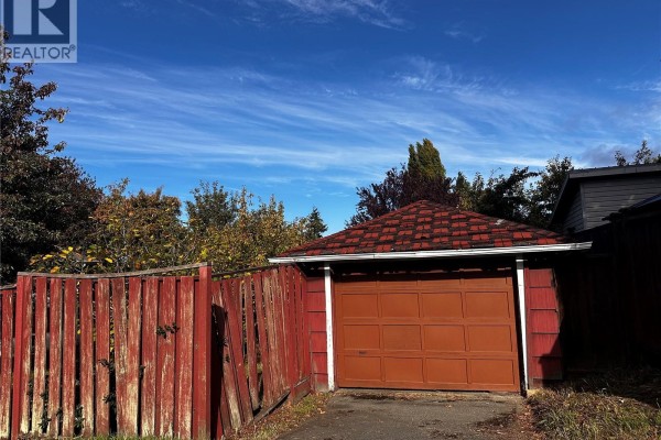 Utility room - 3111 Rutledge St, Victoria, BC V8X1N3 Photo 2