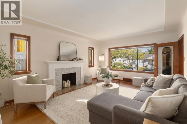 3114 Turner Street, Vancouver, BC V5K2H1 Photo 2