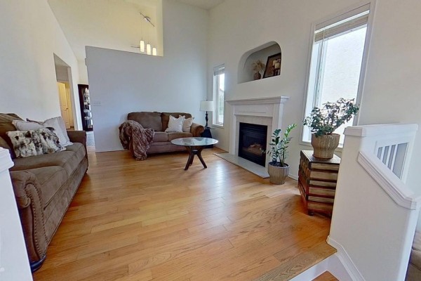 Dining room - 3115 135 Av Nw, Edmonton, AB T5A5E3 Photo 2