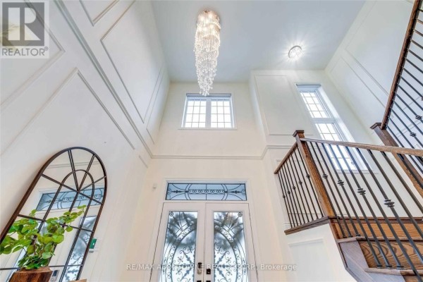 3115 Carding Mill Trail, Oakville, ON, photo 3