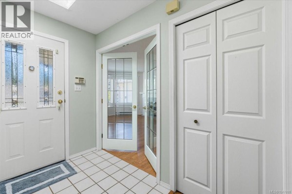 Ensuite - 3115 Rock City Rd, Nanaimo, BC V9T1T5 Photo 2
