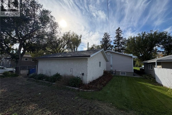 3pc Bathroom - 3116 3rd Avenue N, Regina, SK S4R0W6 Photo 4