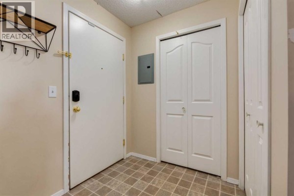 312, 1000 Citadel Meadow Point Nw, Calgary, AB, photo 2
