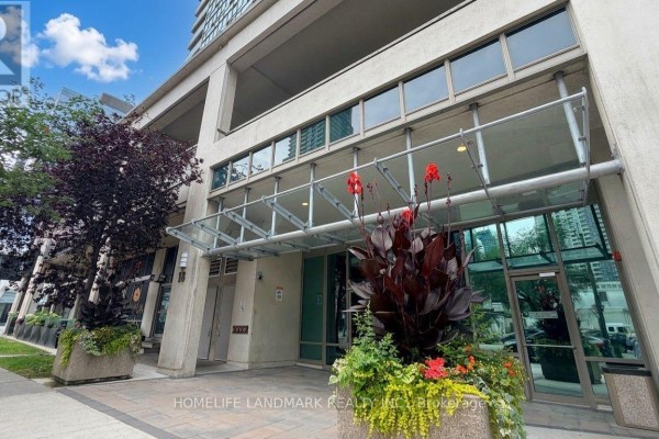 312 - 18 Parkview Avenue, Toronto, ON, photo 2