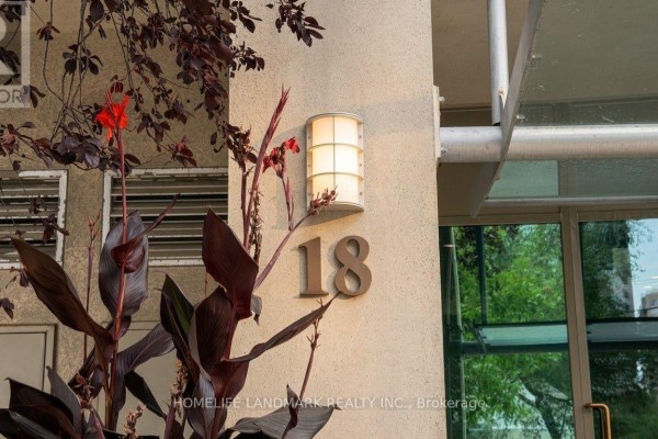 312 - 18 Parkview Avenue, Toronto, ON, photo 3