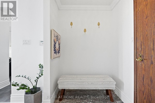 Living room - 312 - 2285 Lake Shore Boulevard W, Toronto, ON M8V3X9 Photo 3