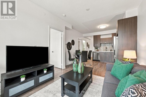 Kitchen - 312 - 28 Uptown Drive, Markham, ON L3R5M5 Photo 3