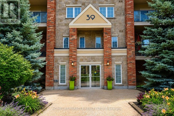 312 - 39 Ferndale Drive S, Barrie, ON, photo 3