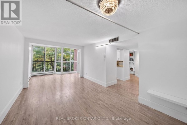 Primary Bedroom - 312 - 5795 Yonge Street, Toronto, ON M2M4J3 Photo 4