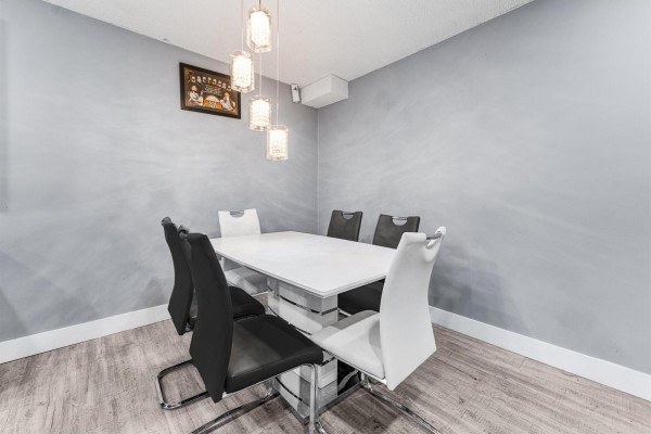 312 10061 150 Street, Surrey, BC V3R4A7 Photo 4