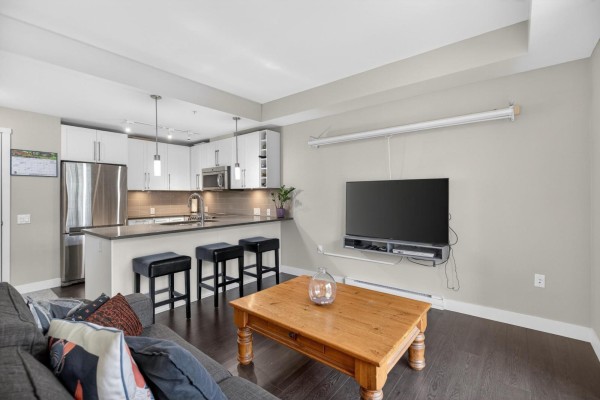 312 14358 60 Avenue, Surrey, BC V3X0G3 Photo 5