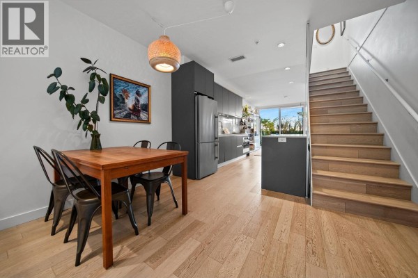 312 1647 E Pender Street, Vancouver, BC V5L1W2 Photo 3