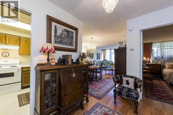 312 2101 Mcmullen Avenue, Vancouver, BC V6L3B4 Photo 4