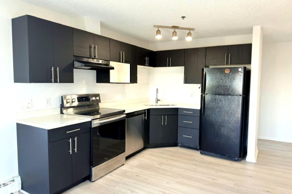 Primary Bedroom - #312 2305 35a Av Nw, Edmonton, AB T6T1Z2 Photo 4