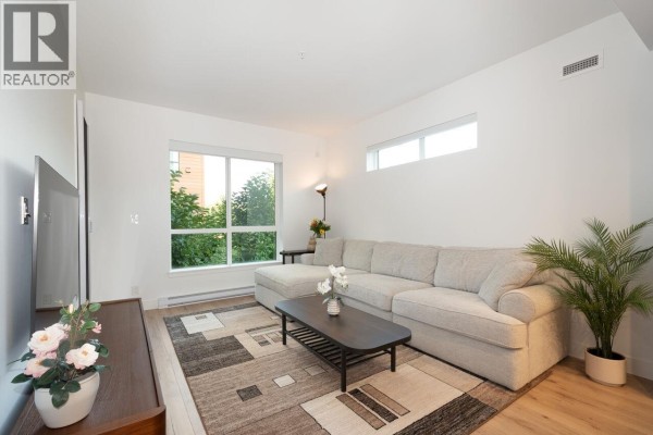 312 55 Klahanie Drive, Port Moody, BC V3H0M9 Photo 4