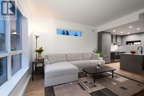 312 55 Klahanie Drive, Port Moody, BC V3H0M9 Photo 5