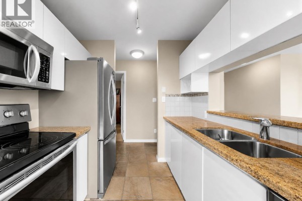 312 8450 Jellicoe Street, Vancouver, BC V5S4S9 Photo 5