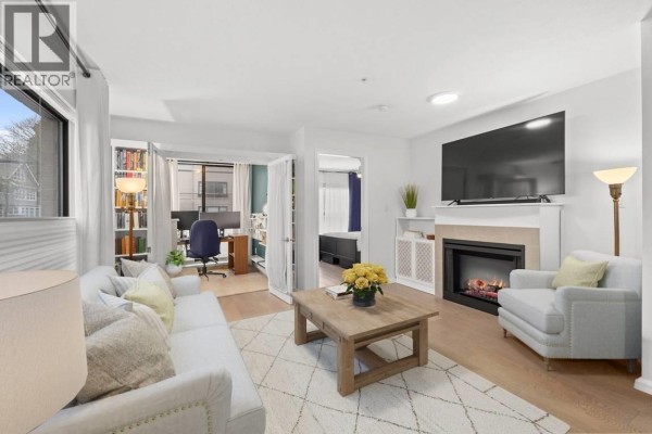 312 997 W 22nd Avenue, Vancouver, BC V5Z2A2 Photo 2