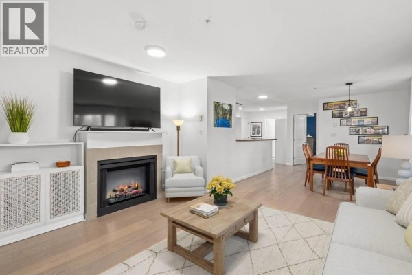 312 997 W 22nd Avenue, Vancouver, BC V5Z2A2 Photo 3