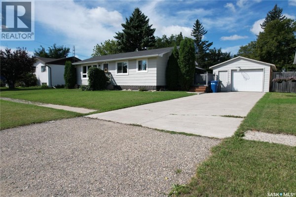 312 Centennial Avenue, Kipling, SK, photo 2