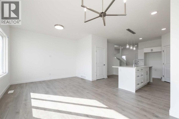 3pc Bathroom - 312 Edgefield Close, Strathmore, AB T1P2H9 Photo 3