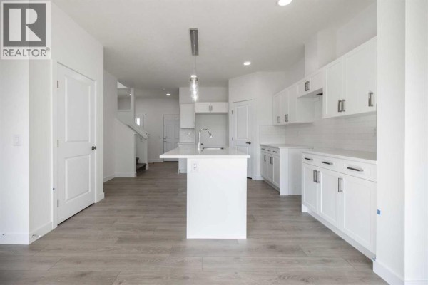 Living room - 312 Edgefield Close, Strathmore, AB T1P2H9 Photo 5