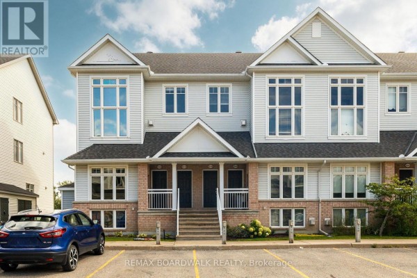 312 Galston Private, Ottawa, ON, photo 2