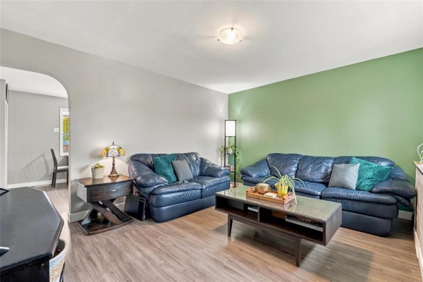 Bedroom - 312 Mclean Street, Winnipeg, MB R3R0V7 Photo 4