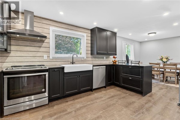 312 Old Guelph Road, Dundas, ON L9H5W4 Photo 5