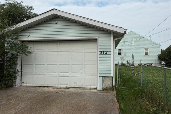 Bedroom - 312 Prince Street, Hudson Bay, SK S0E0Y0 Photo 4