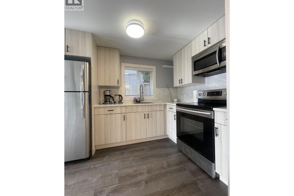 3124 Graveley Street Vancouver Street, Vancouver, BC V5K3K6 Photo 4