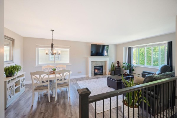 3126 Brakeman Street, Abbotsford, BC V3W3H5 Photo 3