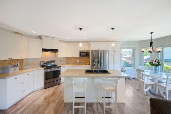 3126 Brakeman Street, Abbotsford, BC V3W3H5 Photo 5