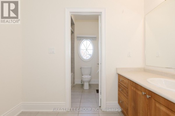 3127 Streamwood Pass, Oakville, ON, photo 2