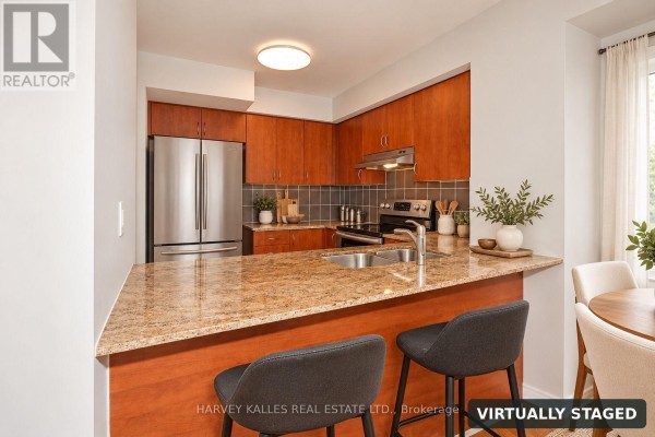 313 - 225 Wellesley Street E, Toronto, ON M4X1G1 Photo 5
