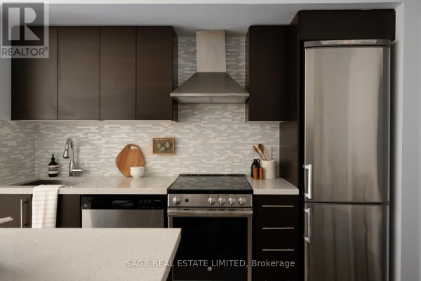 313 - 58 Orchard View Boulevard, Toronto, ON, photo 3