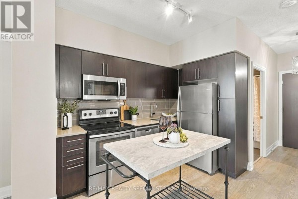313 - 65 Speers Road, Oakville, ON L6K0J1 Photo 5