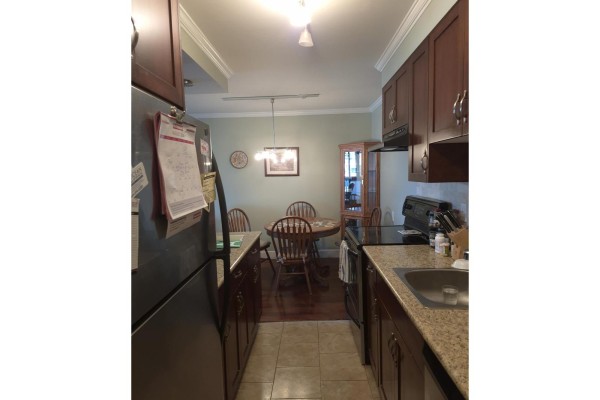 313 1448 Fir Street, White Rock, BC V4B4B4 Photo 5