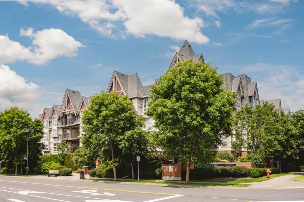 313 17769 57 Avenue, Surrey, BC V3S1H1 Photo 2