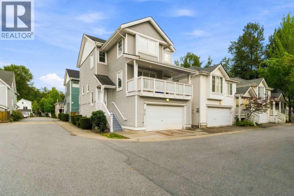 313 3000 Riverbend Drive, Coquitlam, BC V3C6R1 Photo 2