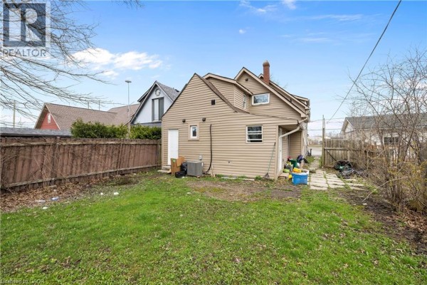 313 Gilmore Road, Fort Erie, ON L2A2M9 Photo 3