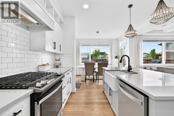 Pantry - 313 Walgrove Terrace Se, Calgary, AB T2X4E8 Photo 5