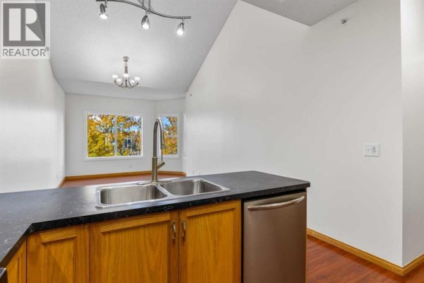 Bedroom - 314, 1920 14 Avenue Ne, Calgary, AB T2E8V4 Photo 4
